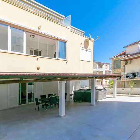 Apartment Dora Duće Esterno foto